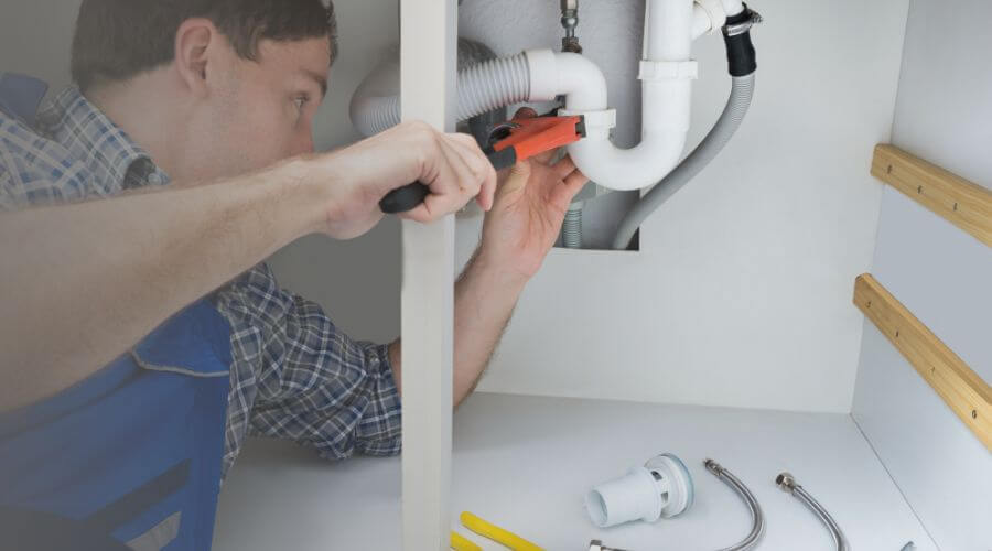 Local tankless water heater installation in Lanark, IL